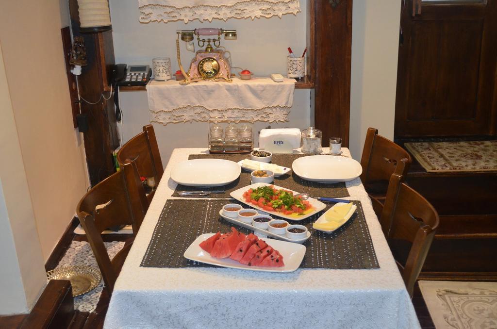 Papazin Konagi Hotel ไอวาลิค ภายนอก รูปภาพ