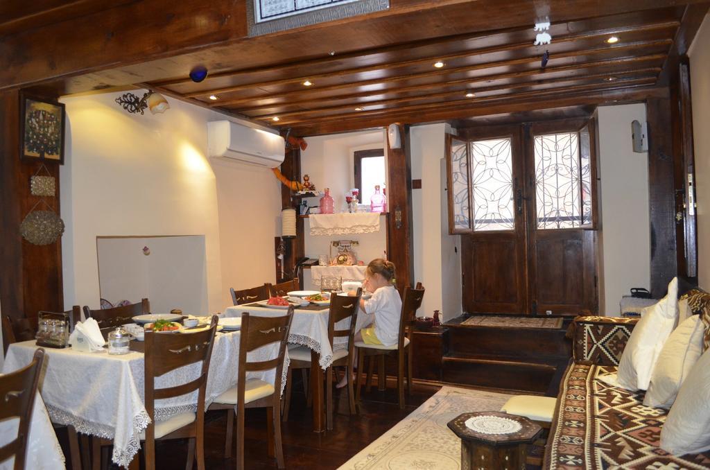 Papazin Konagi Hotel ไอวาลิค ภายนอก รูปภาพ