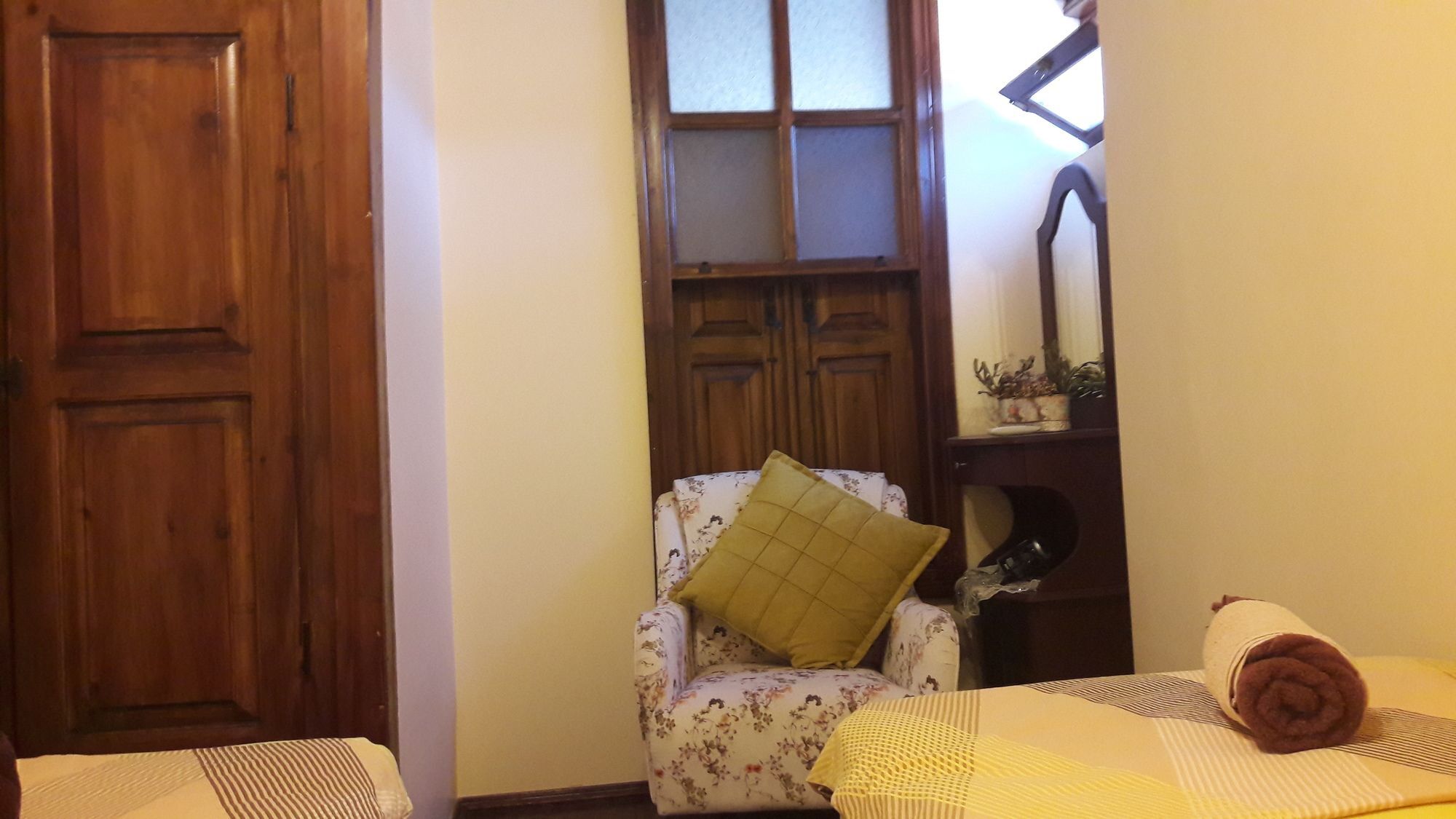 Papazin Konagi Hotel ไอวาลิค ภายนอก รูปภาพ